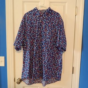 Crown and Ivy Blue Flower Button Down